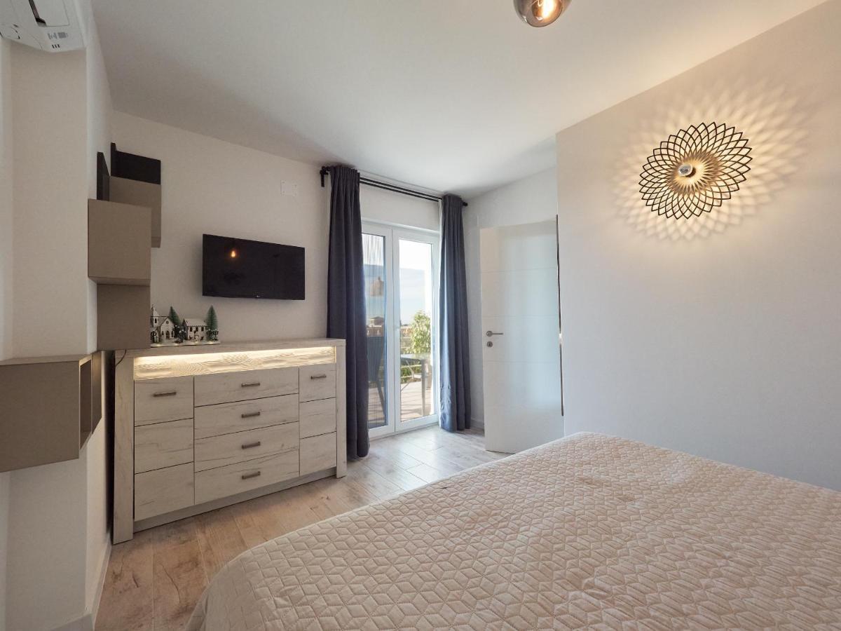 New Apartment Vivano V I D With Amazing View Zambratija  Exterior photo