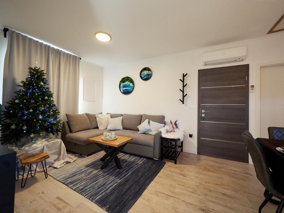 New Apartment Vivano V I D With Amazing View Zambratija  Exterior photo